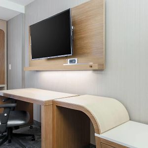 Queen Room Two Queen Beds Hearing Accessible